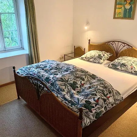 Nieuwhuis Semesterbostad